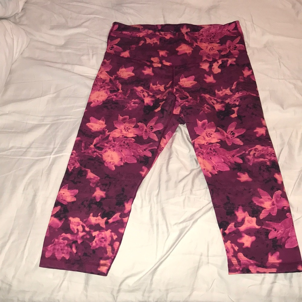 Old Navy Active Capri’s